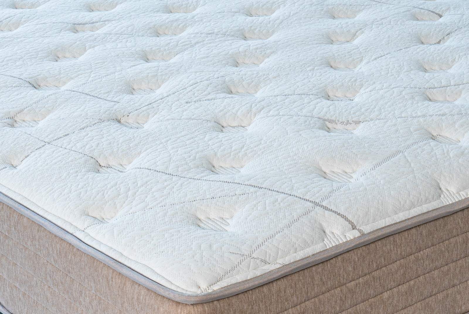 Matelas Pedic Plus – Soutien Ferme & Luxe Européen